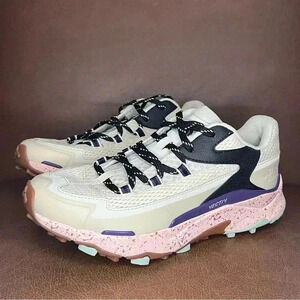 NWOT The North Face Vectiv Taraval Hiking Shoes